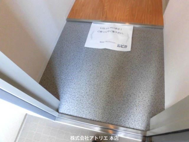 カーサフロレスタ 玄関