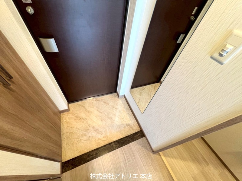 プレジオ長田 玄関