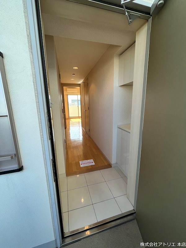 ゼファー東大阪 玄関