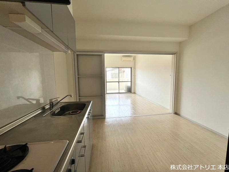 アールパンション高井田 リビング