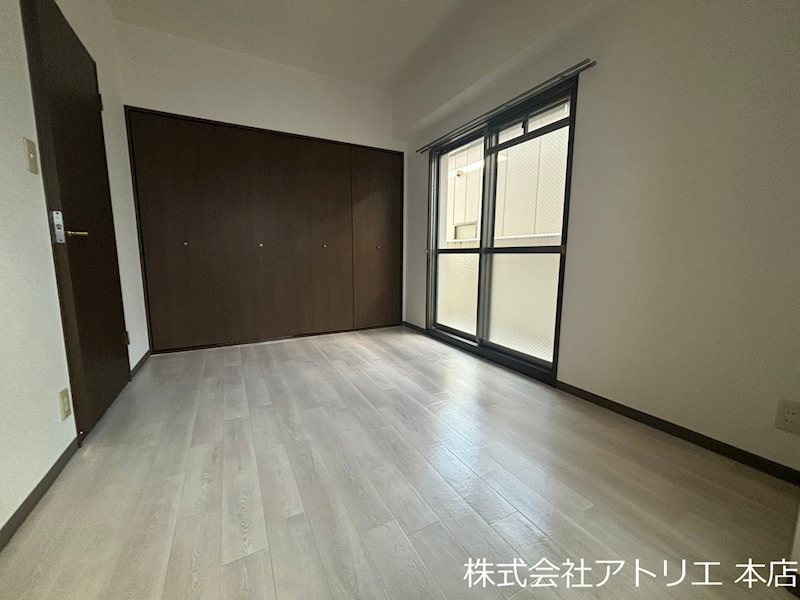 トライアンファルアーク ベッドルーム