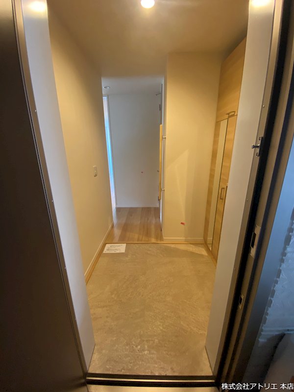 グランド・ソレイユ　B棟 玄関