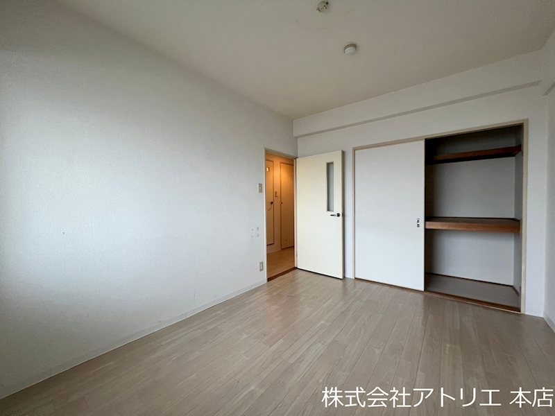 フローラ長田 ベッドルーム