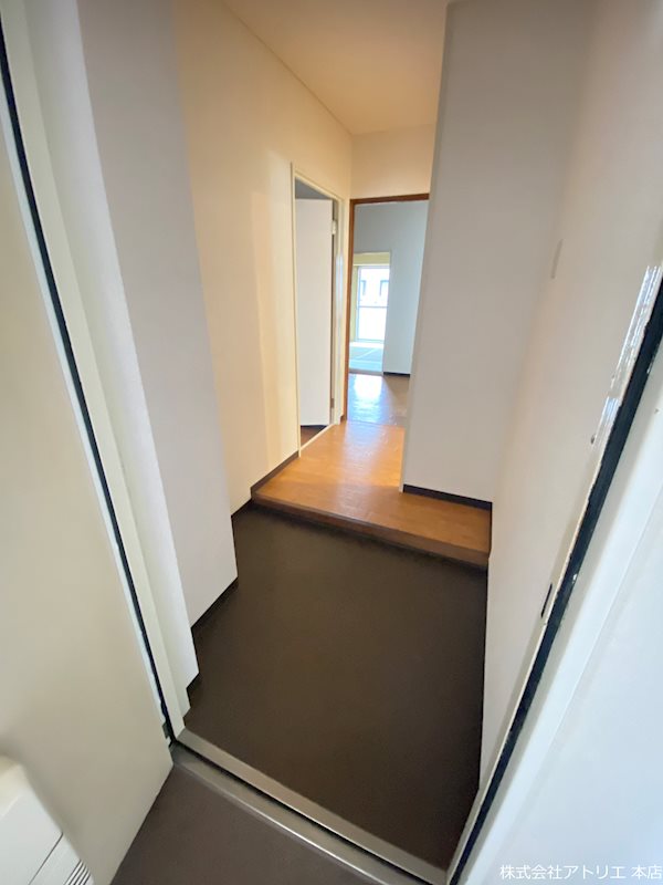 新家グランドハイツ 玄関