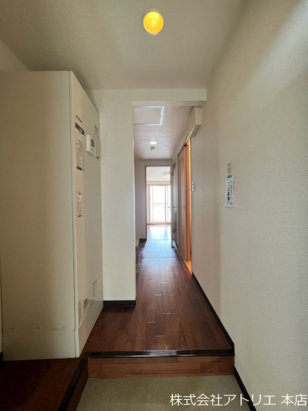 美津和ビル 玄関