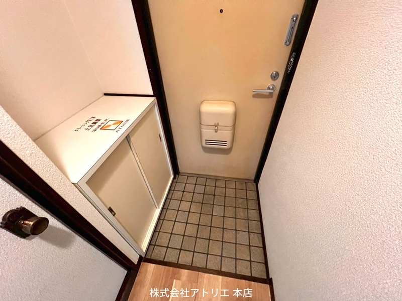 レジデンス清 玄関