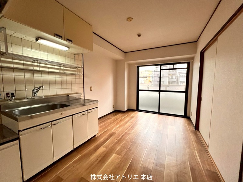 レジデンス清 リビング