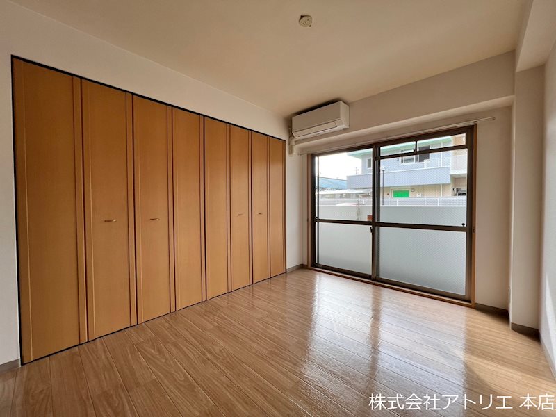 パインクレスト ベッドルーム