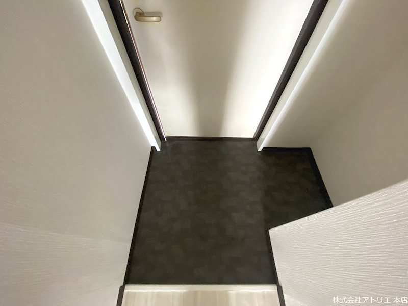 ドルミムラオ 玄関