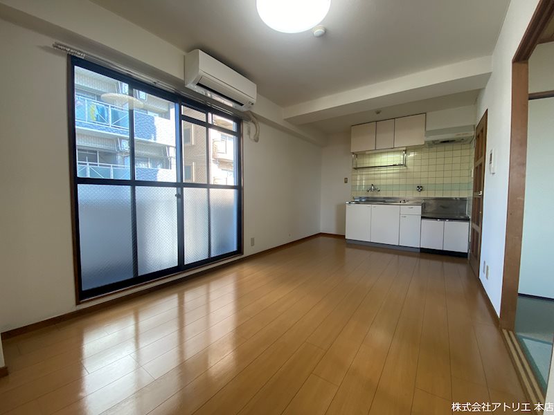 Growth Pacific長田 リビング