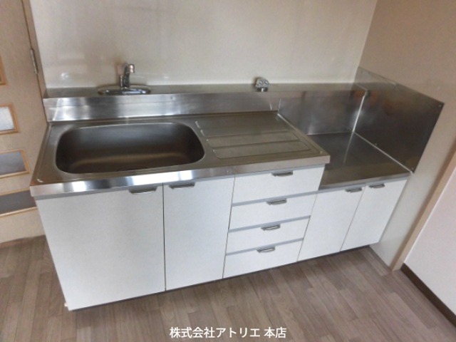 ＷＥＳＴヒルズ新鴻池 キッチン