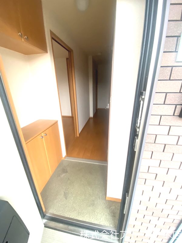 メゾンドエトワール 玄関