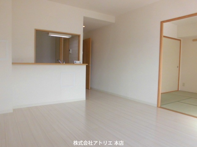 ヴィブレムライ リビング