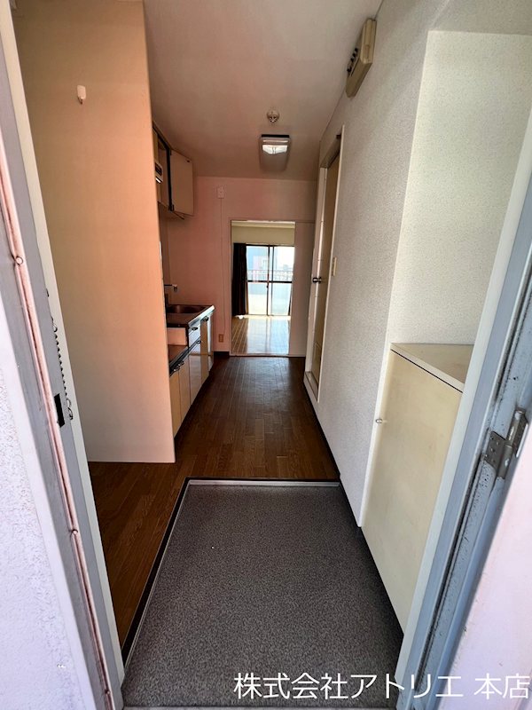 北島ハイツ 玄関