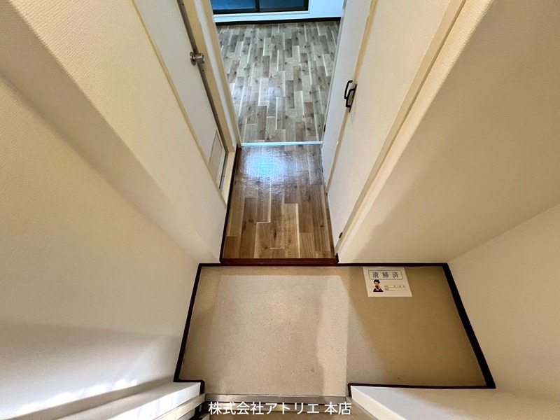 ヴィラオビラ 玄関