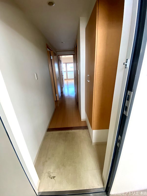 ソリエベーネ 玄関