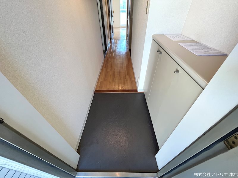 クレージュ 玄関