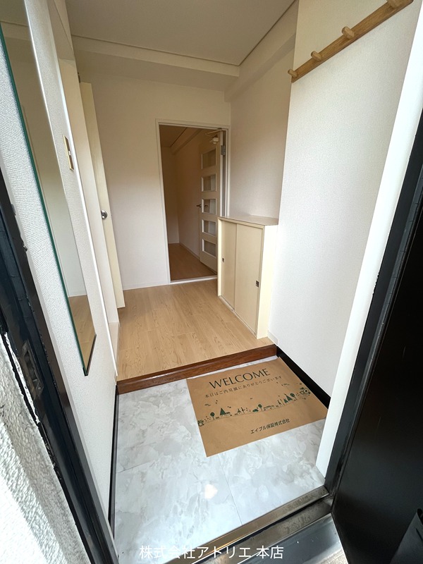 ボラードマンション 玄関