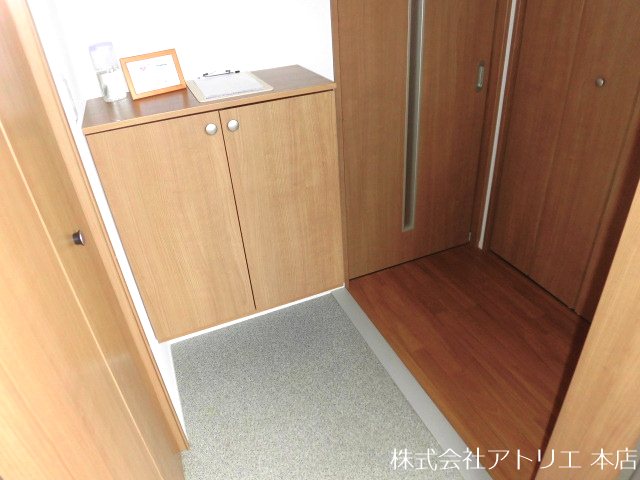 ベイサージュN　 玄関