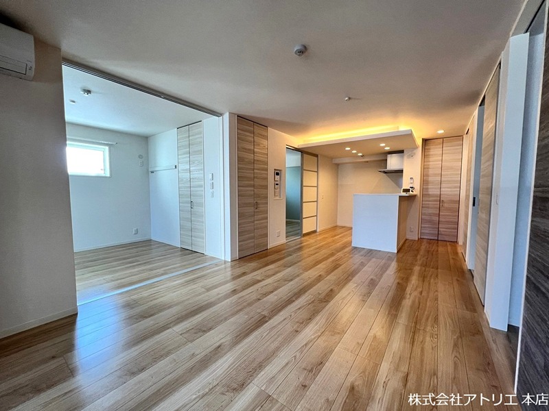 シャーメゾン　オリエント リビング