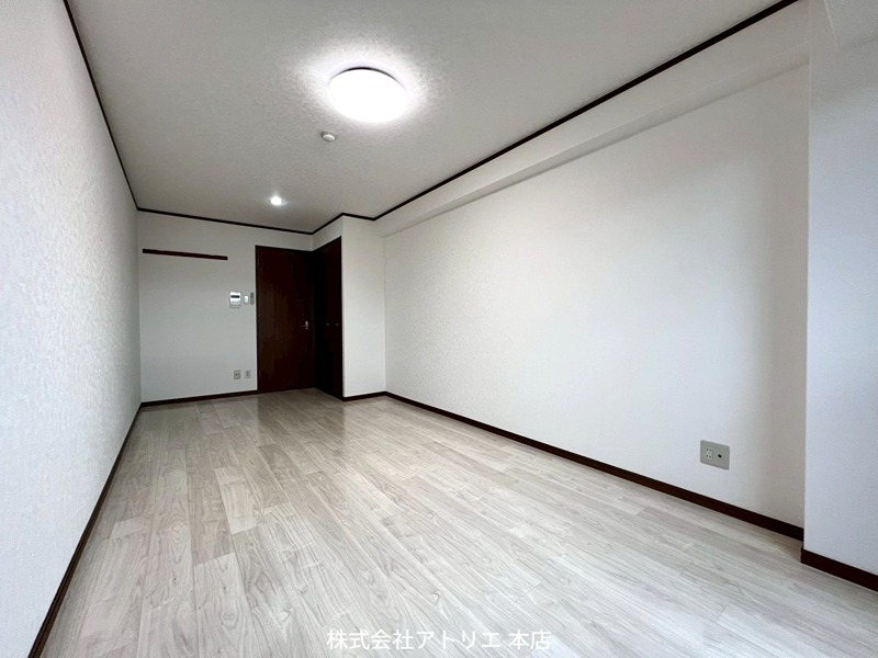 オリエンタル楠根 ベッドルーム