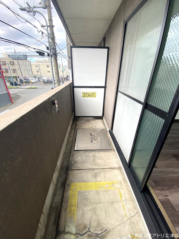 EAST　RESIDENCE　NAGATA ベランダ