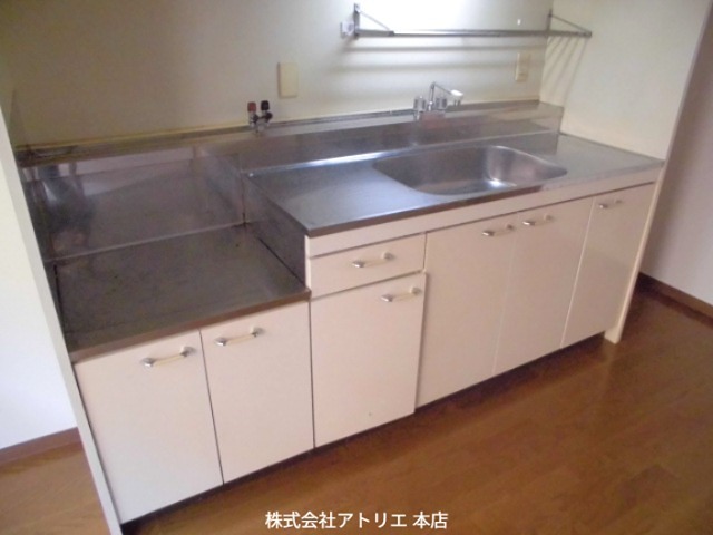 ハイマート新喜多 リビング