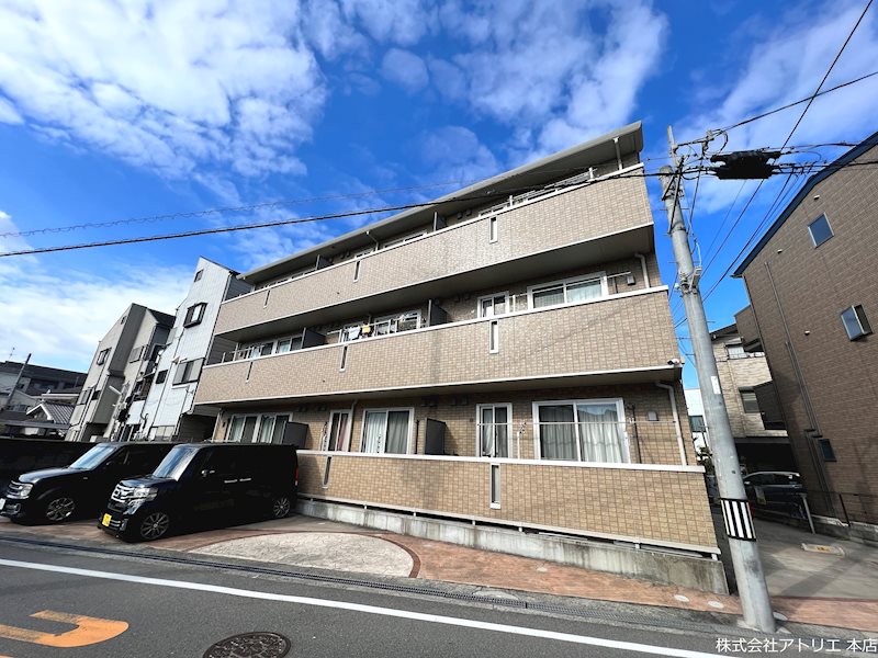 メゾングリスィーヌ 外観