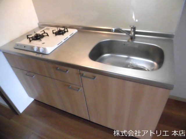 サ・ファミーユ キッチン