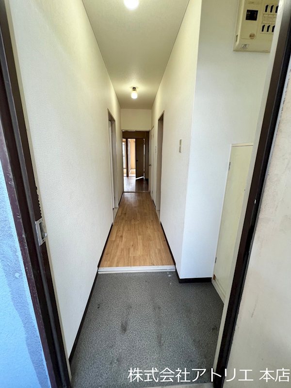 メゾンおおひがし  玄関