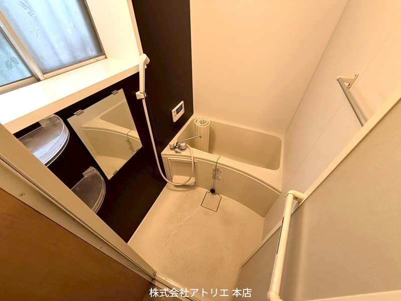 新家西町貸家 風呂画像