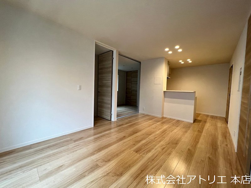 シャーメゾン　セレナ　ヴィラ小阪E リビング