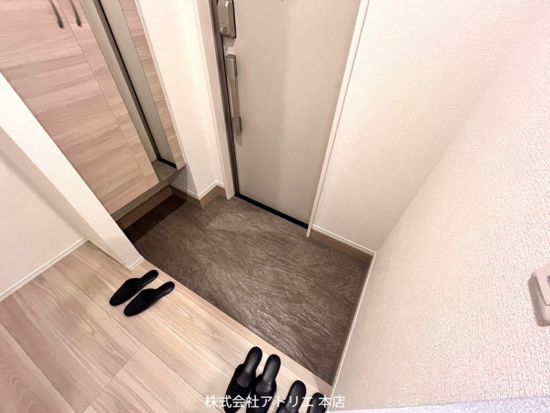 レジデンス藤戸 玄関