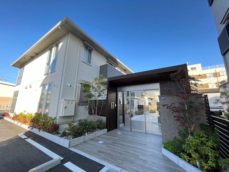 ラリュール 外観