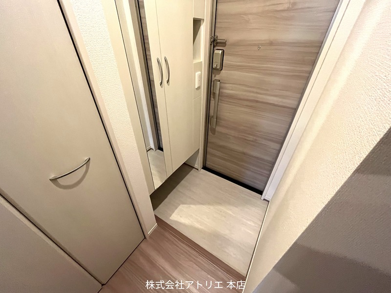 ラリュール 玄関