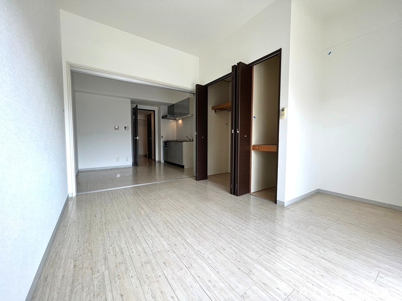 アールパンション高井田 ベッドルーム