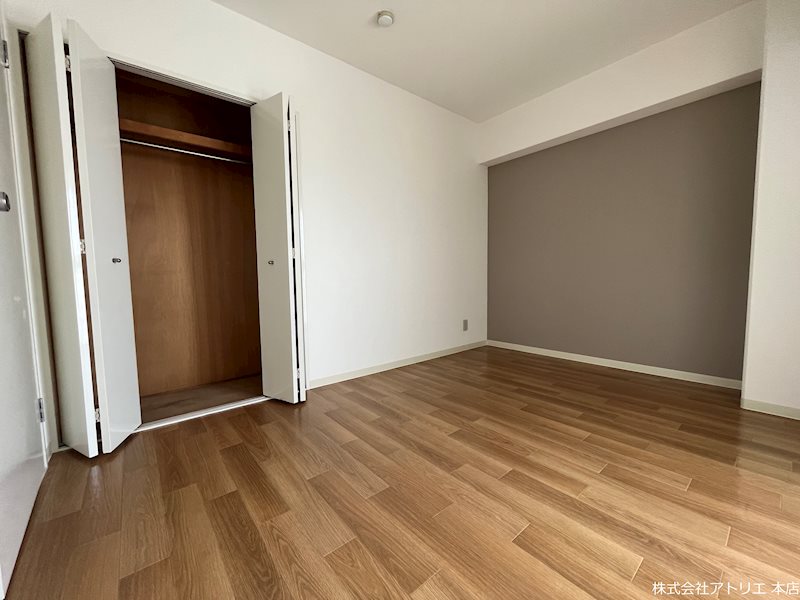 メゾン菱江 ベッドルーム