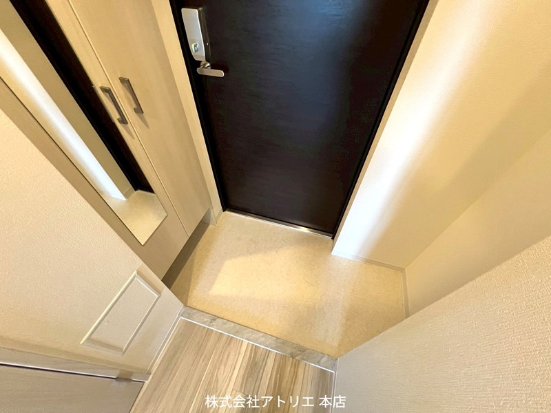 インザライフ大阪EAST RESIDENCE 玄関