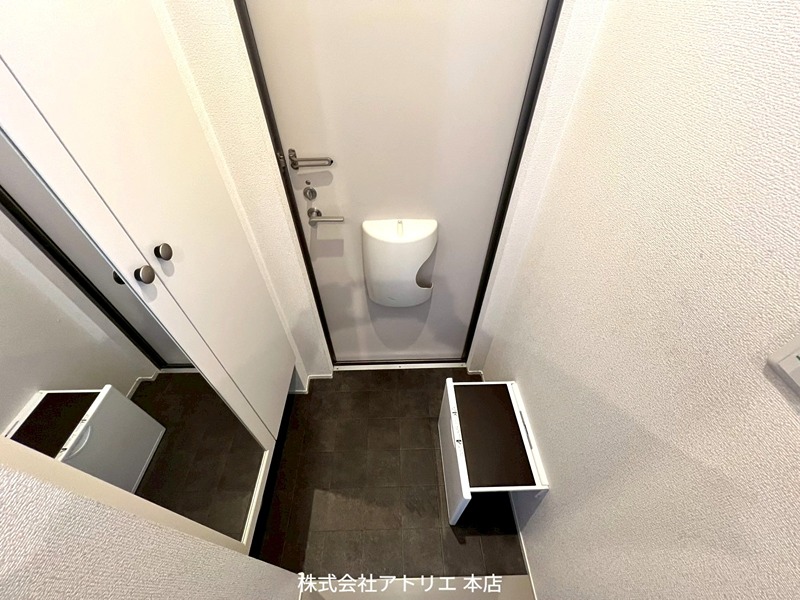 サンルイス高井田 玄関