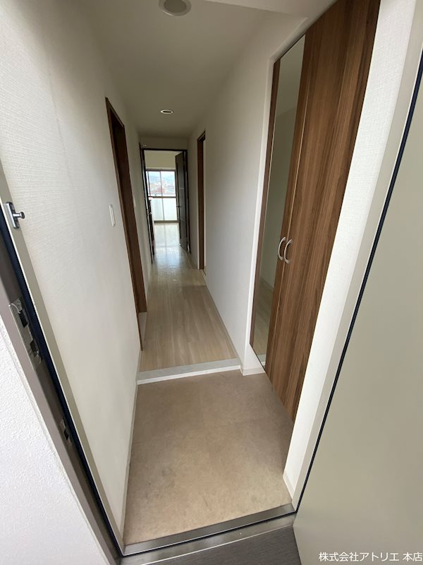 ヴィルヌーブＳ・Ｋ・Ｈ 玄関