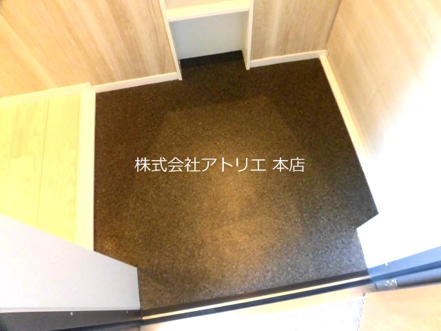 シャーメゾン森河内西 玄関