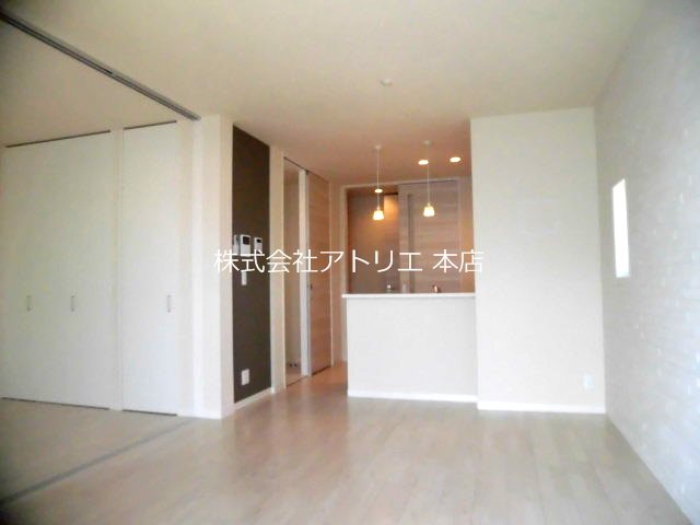 シャーメゾン森河内西 リビング