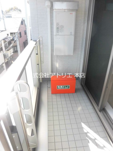 シャーメゾン森河内西 ベランダ