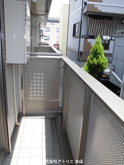 ヴァロンドール中野 ベランダ