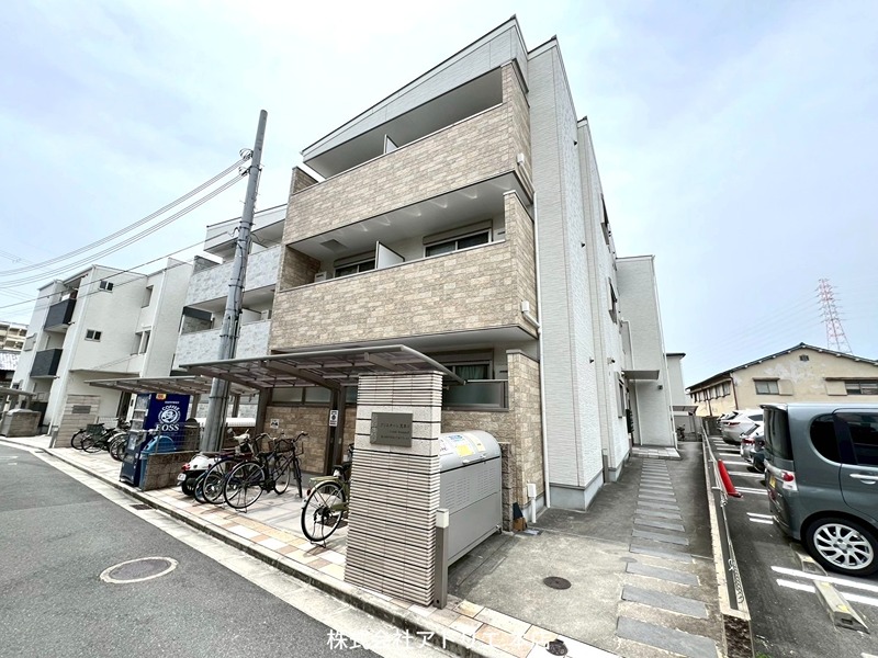 クリエオーレ荒本Ⅲ 外観