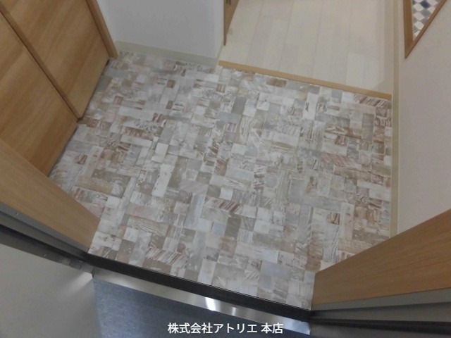 クリエオーレ荒本Ⅲ 玄関
