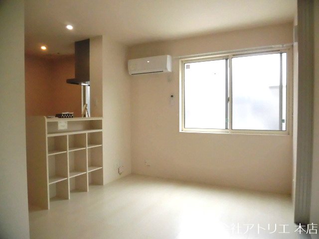 オレンジコート リビング