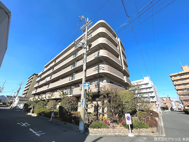 ローレルフラッツ 外観