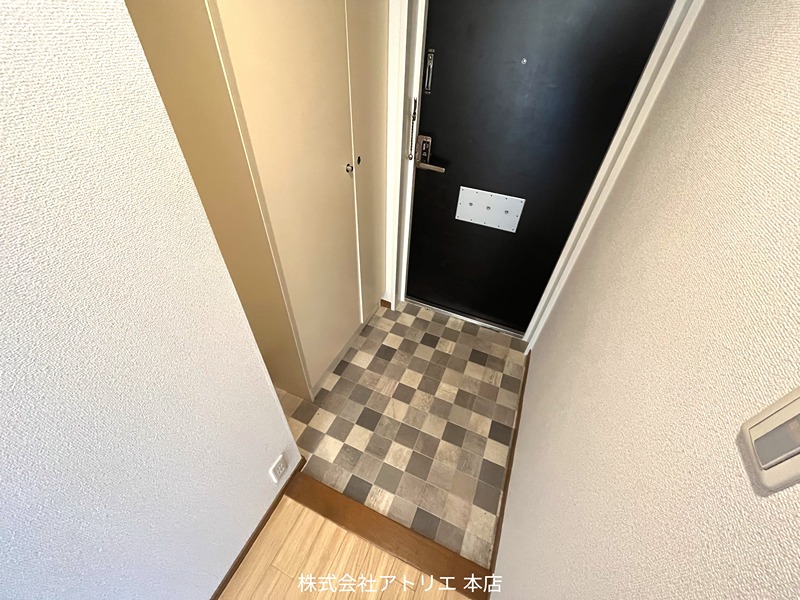 ローレルフラッツ 玄関