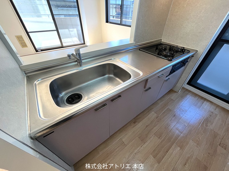 ローレルフラッツ キッチン